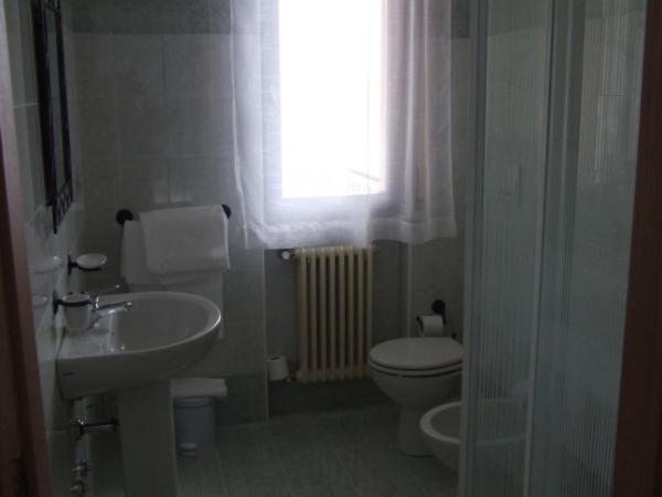 B&B Catullo Sirmione Phòng bức ảnh